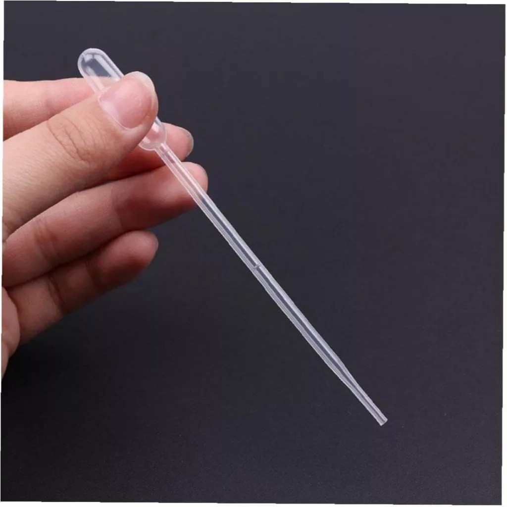 Dụng cụ chiết nước hoa